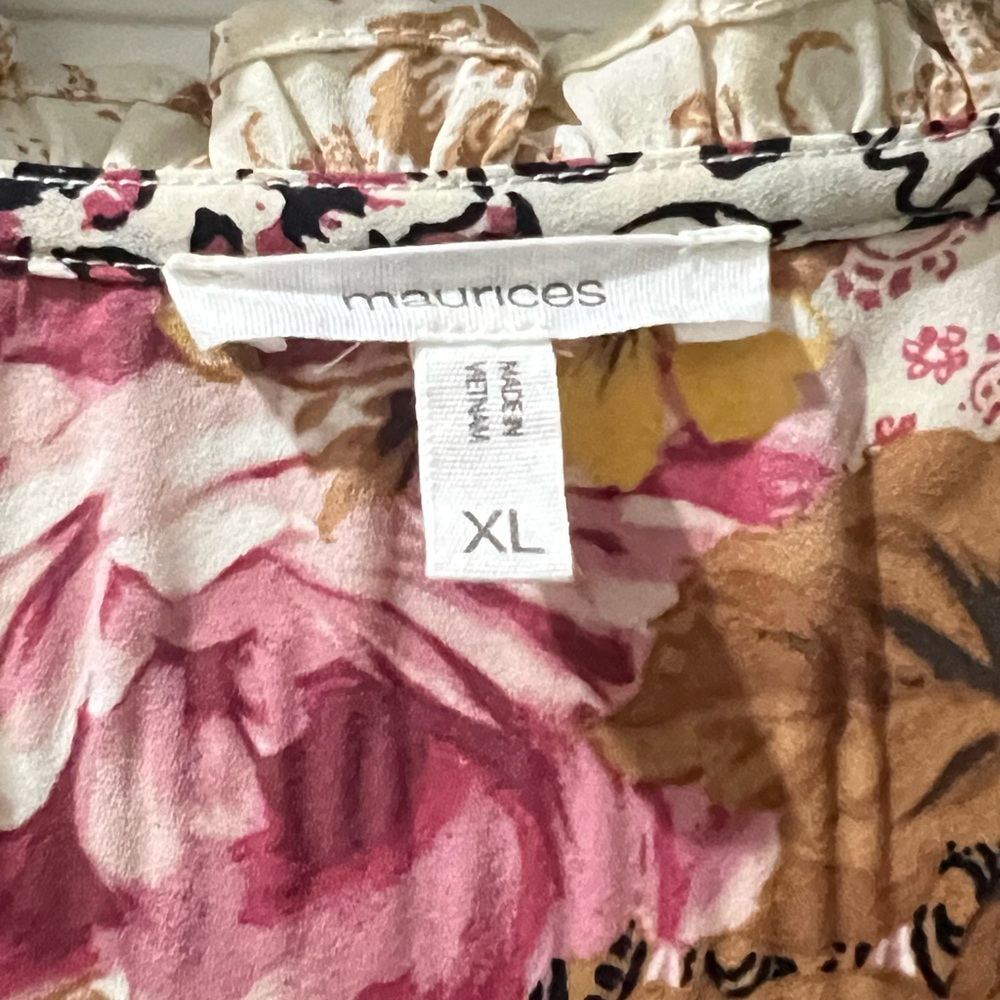 Women’s Maurice’s multi color blouse